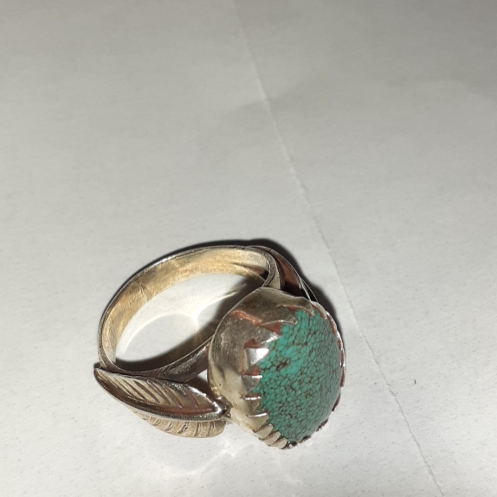 SOLD 💙 Navajo Design Feather Ring - Picture 5 of 12